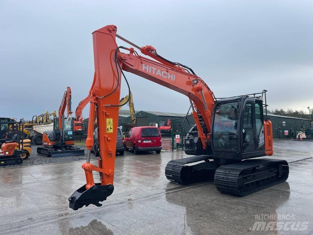 Hitachi ZX 135 US-6 Bandgrävare