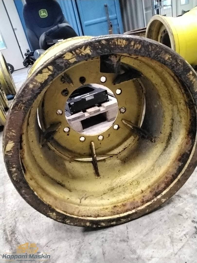 Ösa 250 20x26,5 Däck, hjul och fälgar