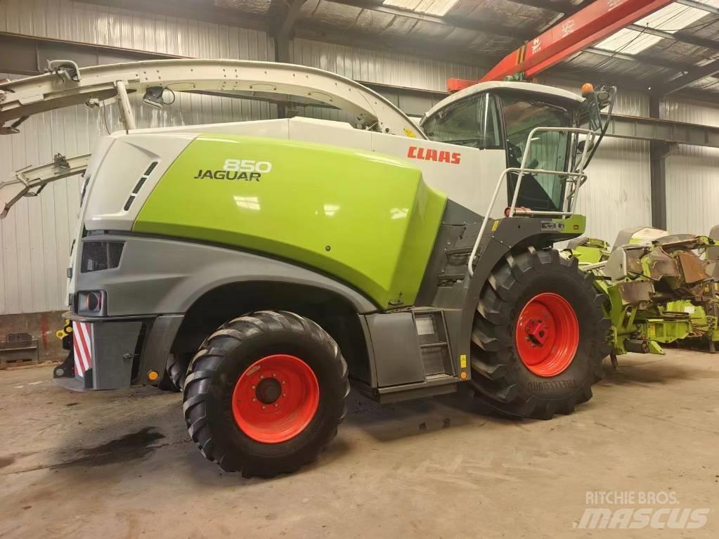 CLAAS Jaguar 850 Självgående fälthackar