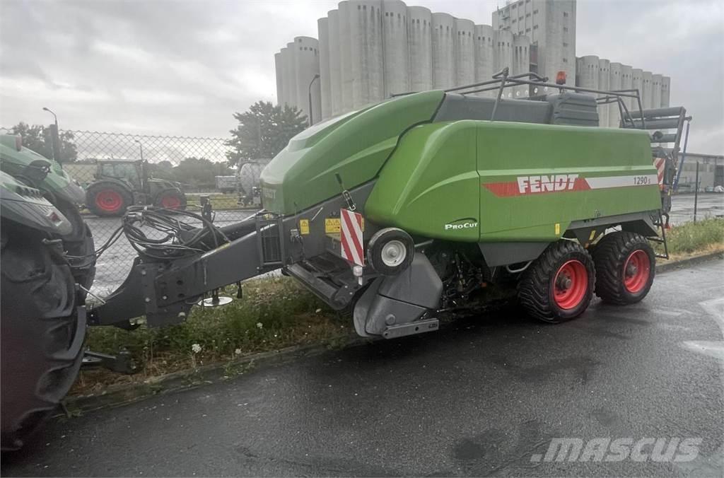 Fendt 1290 S Fyrkantspressar