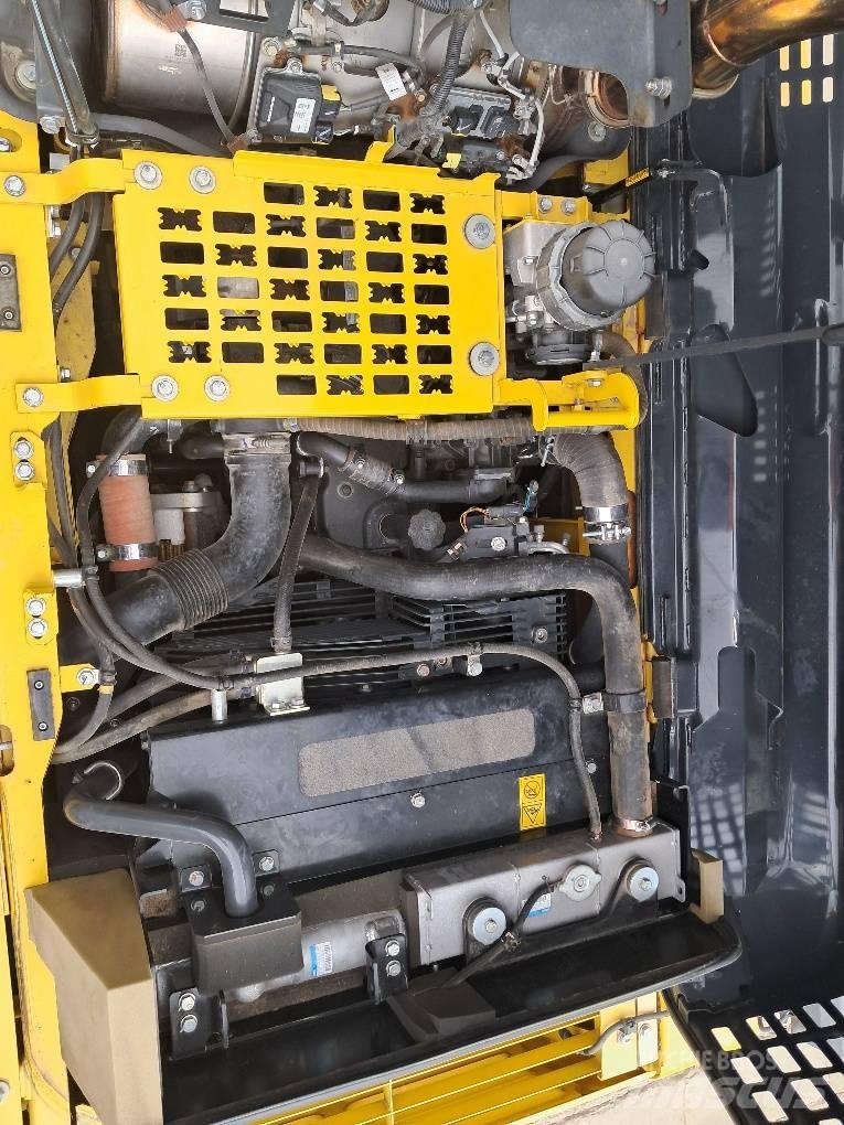 Komatsu PC210LCI-11 Bandgrävare