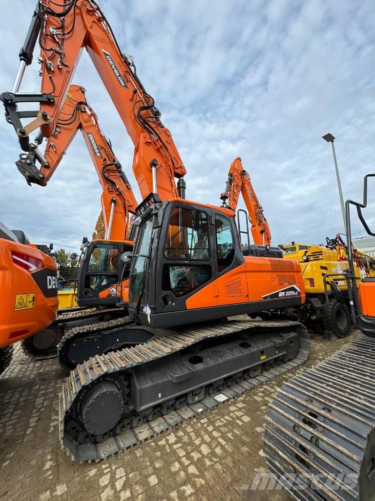 Doosan DX 225LC-7 Bandgrävare