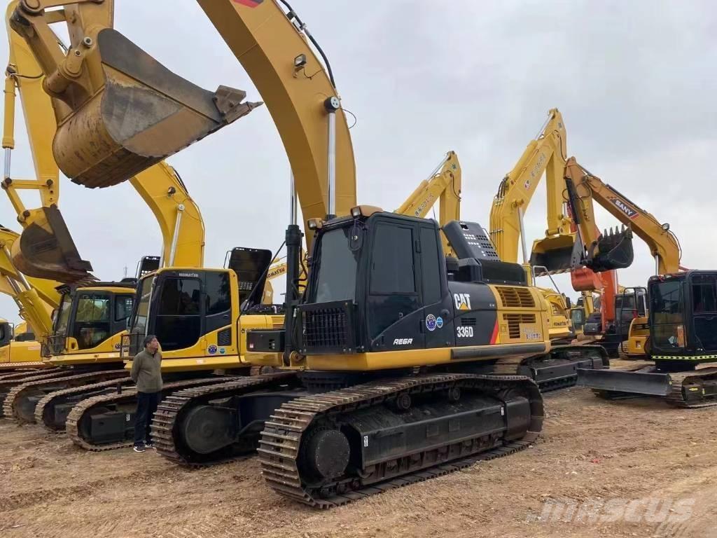 CAT 336 D Bandgrävare