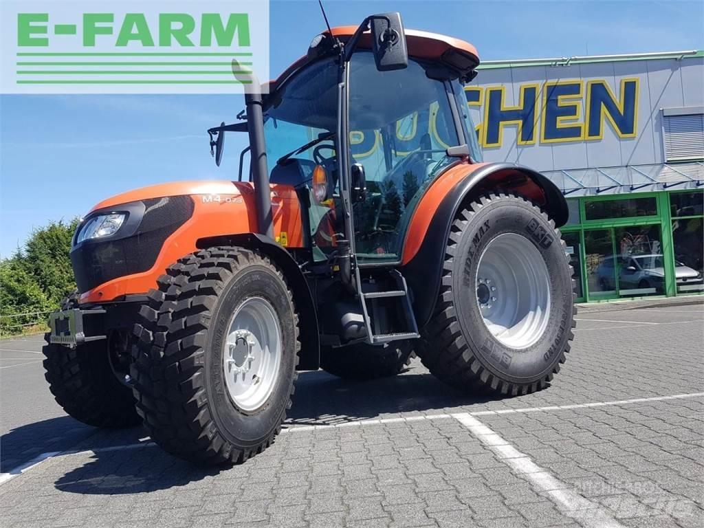 Kubota m4073 cab Traktorer
