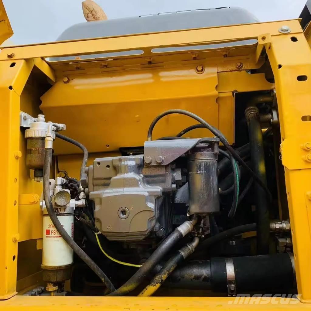 Komatsu PC 200 Bandgrävare