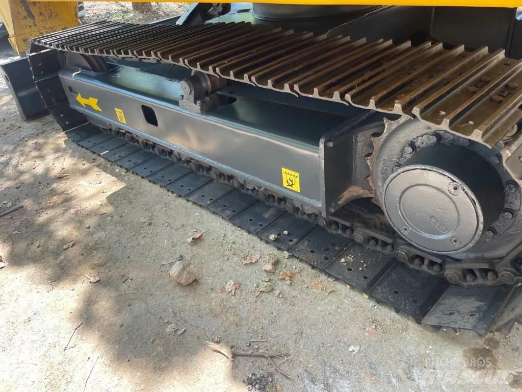 Komatsu PC70-8 Bandgrävare