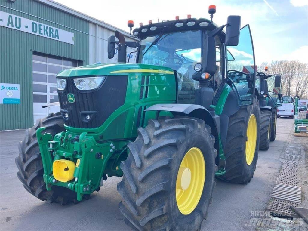 John Deere 6250R Traktorer