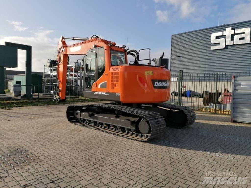Doosan DX 235 LCR-5 Bandgrävare