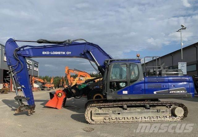 Doosan DX300 LC-5 Bandgrävare