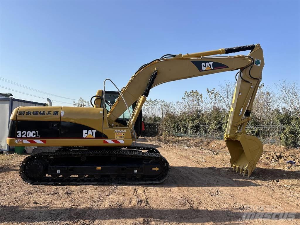 CAT 320 C L Bandgrävare