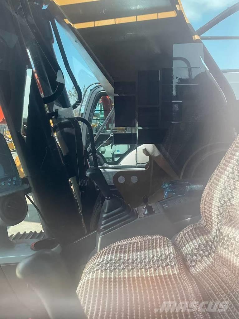 CAT 330D2 Bandgrävare