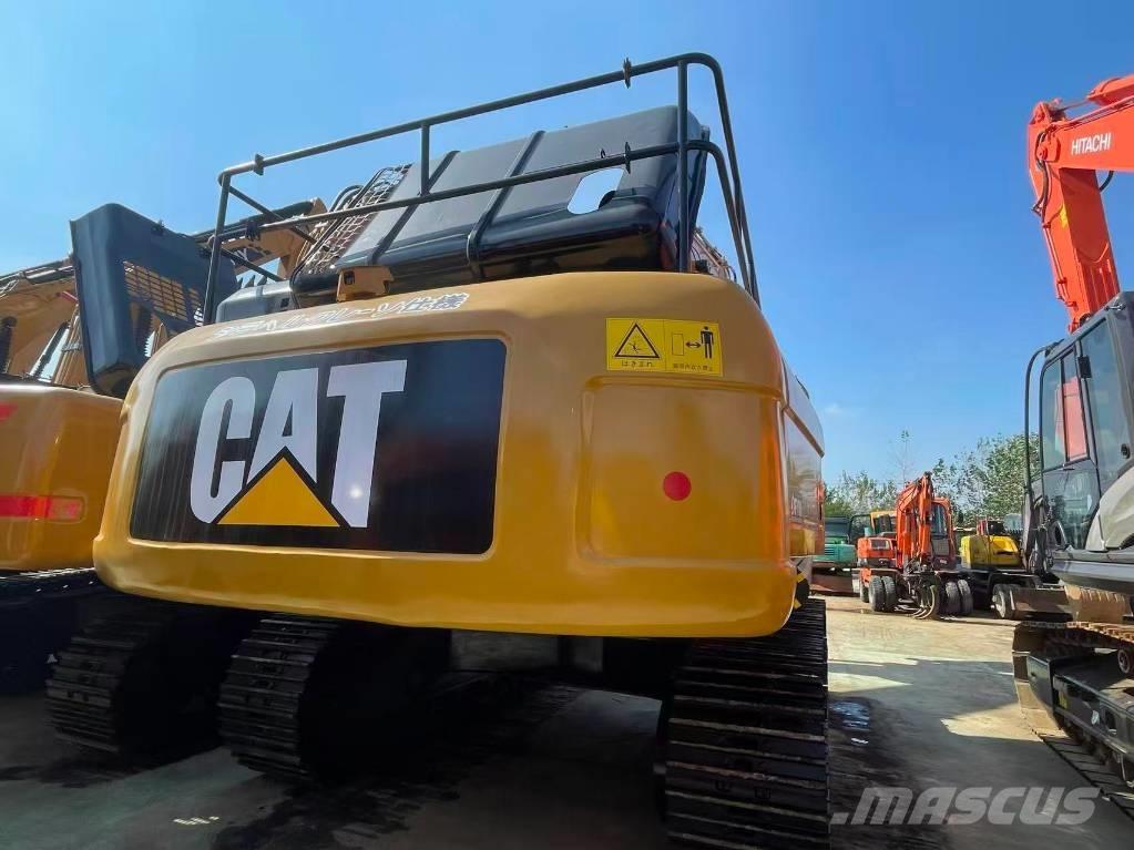 CAT 330D2 Bandgrävare