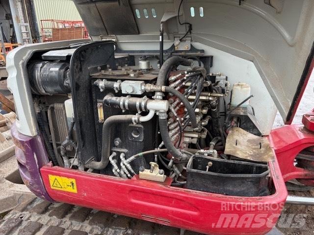 Takeuchi TB 260 Minigrävare < 7t