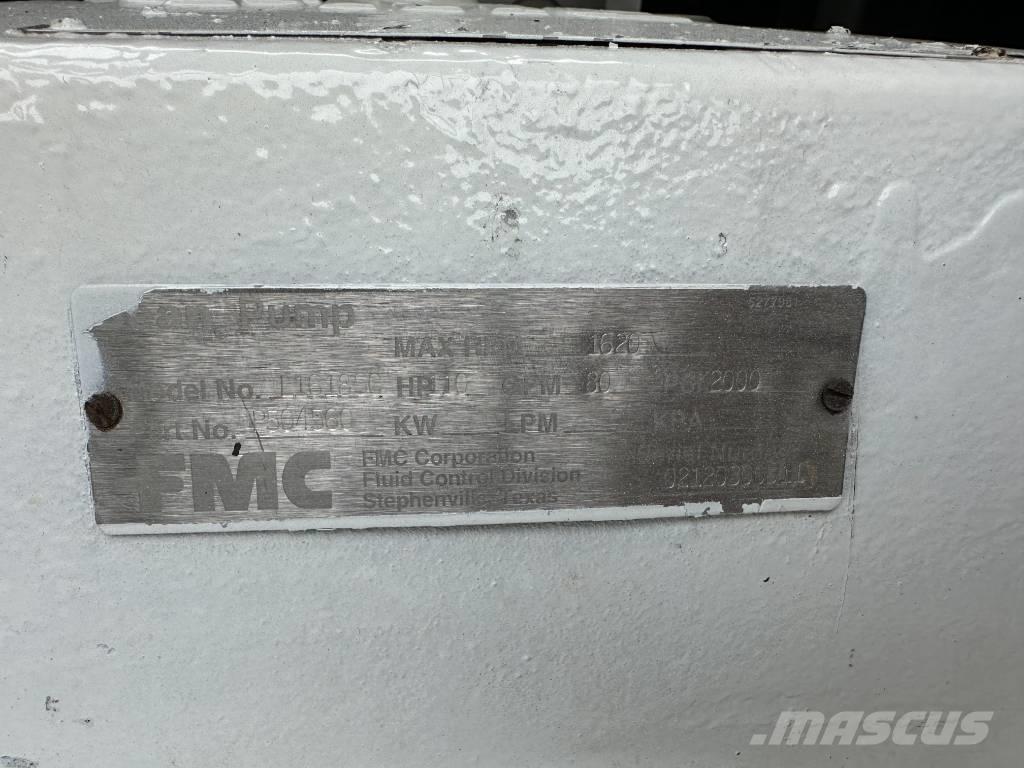 International 7400 Slamsugningsbil