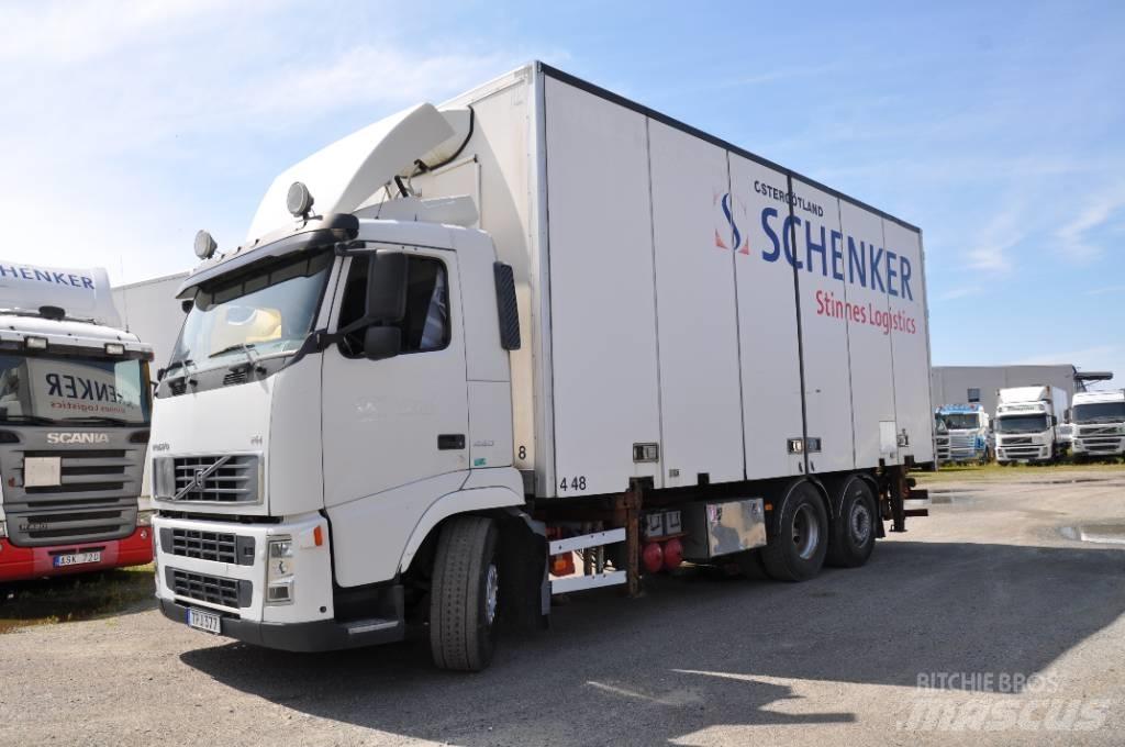 Volvo FH440 6X2 Skåpbilar