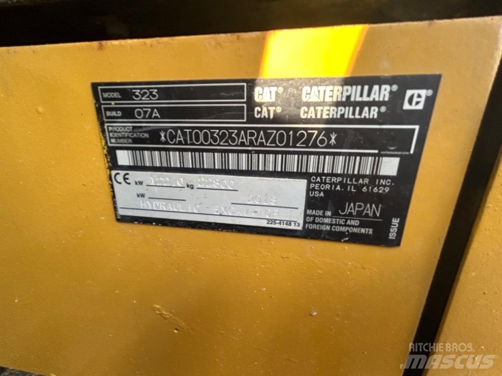 CAT 323 Nextgen Bandgrävare