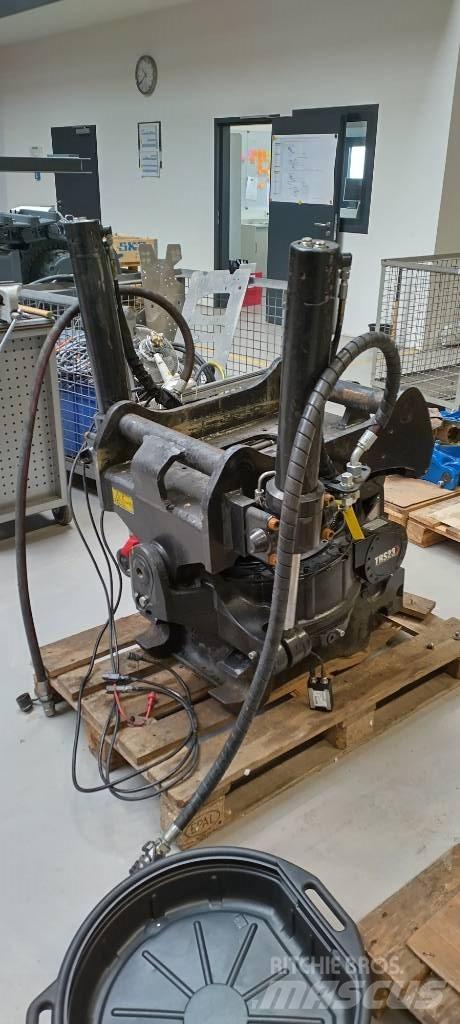 CAT TRS 23 Bandgrävare