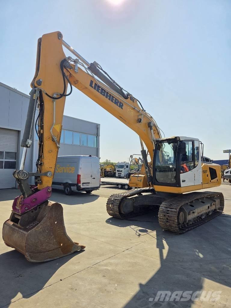 Liebherr R 922 SLC Bandgrävare