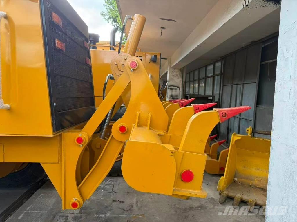 CAT 140 G Väghyvlar