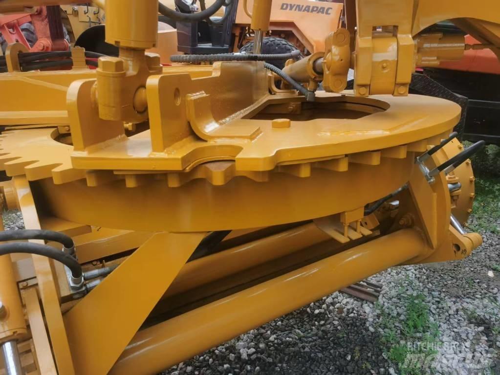 CAT 140 H Grävlastare
