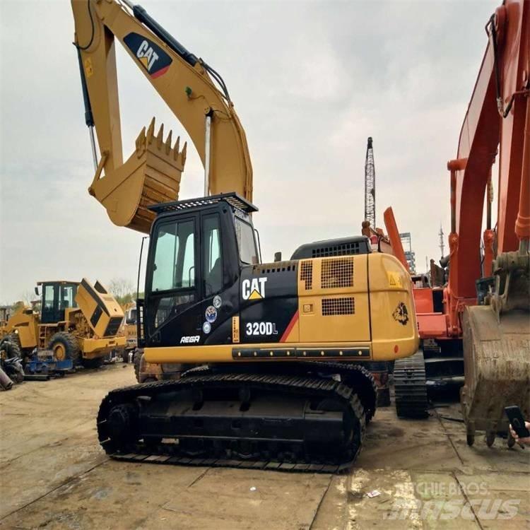 CAT 325DL Bandgrävare