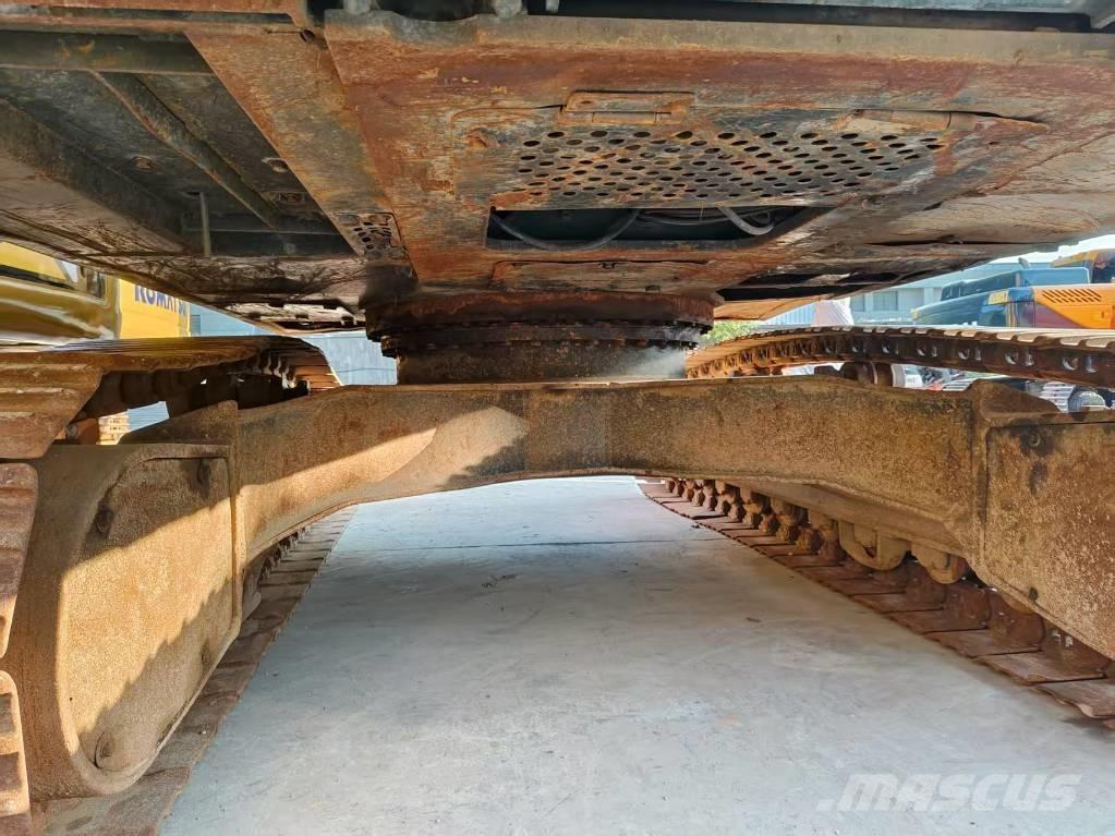 Hyundai R300LC-9S Bandgrävare