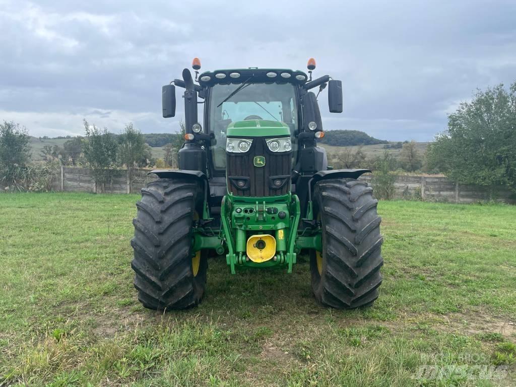 John Deere 6250 R Traktorer