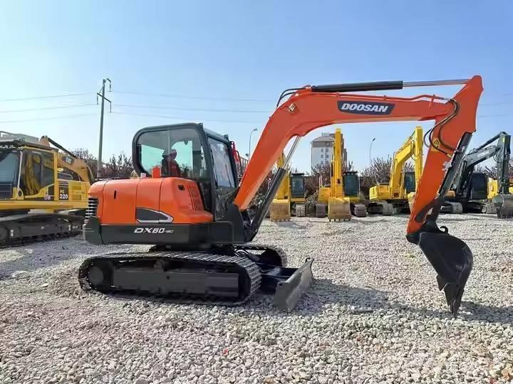 Doosan DX60-9C Bandgrävare