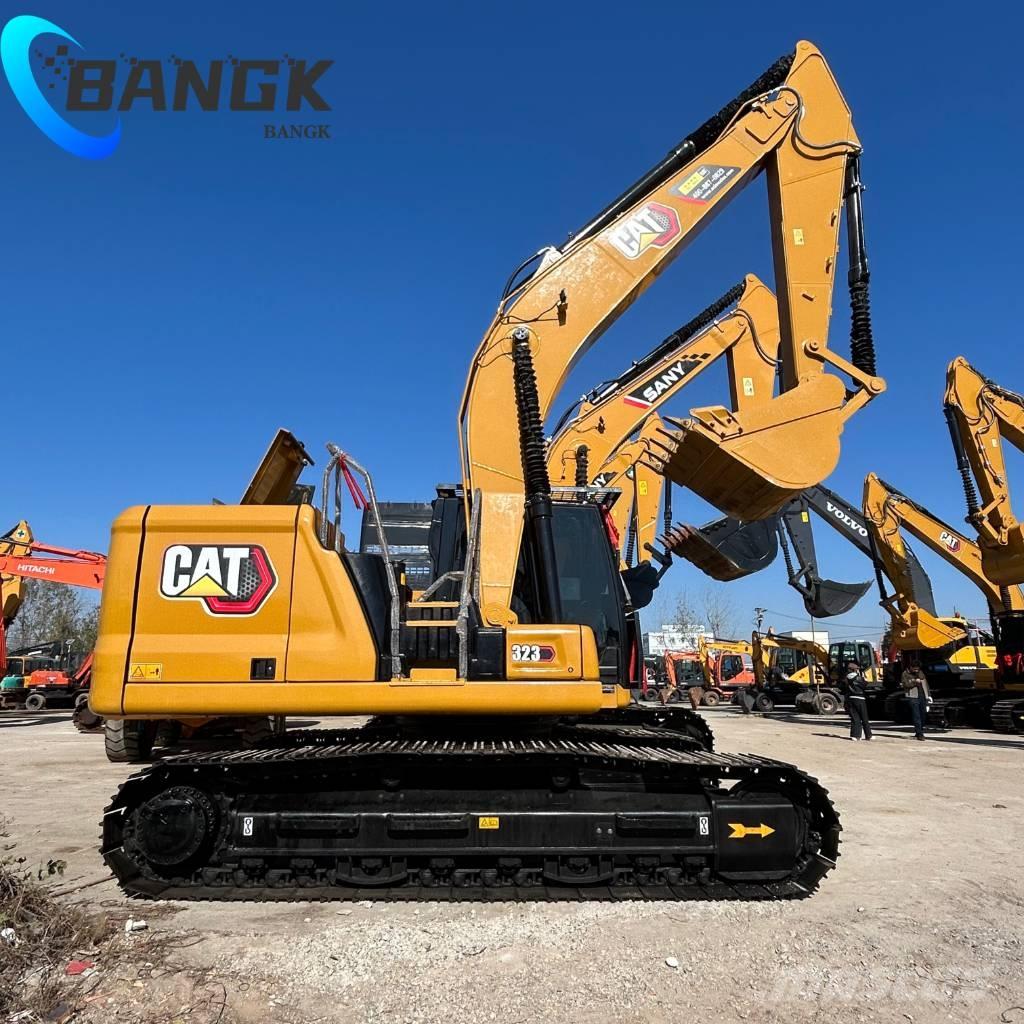 CAT 323 Bandgrävare