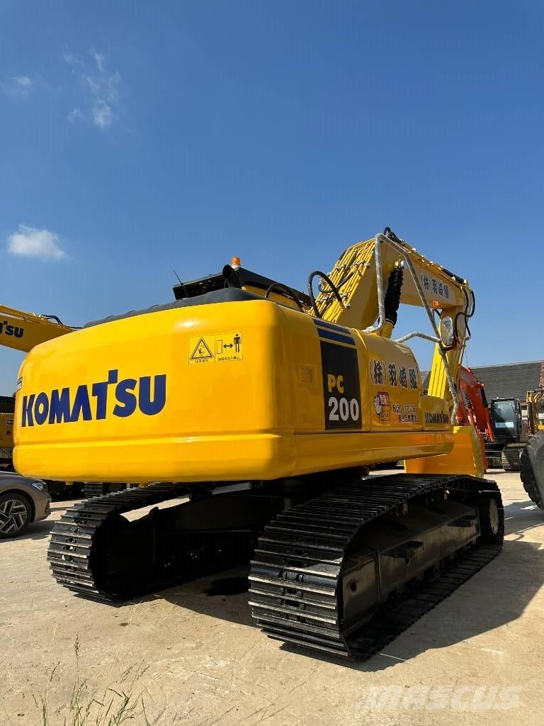 Komatsu PC 200-7 Bandgrävare