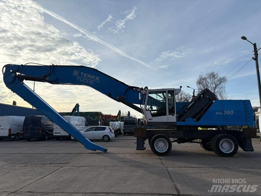 Fuchs MHL 360 D Avfalls / industri hantering