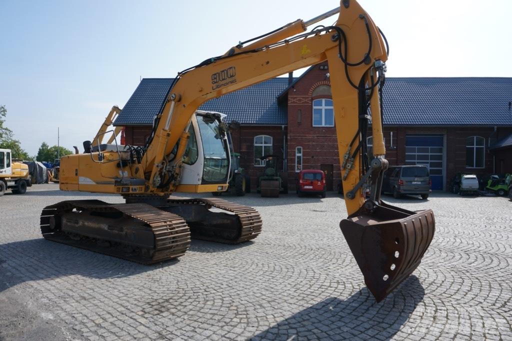 Liebherr R 900 C Bandgrävare