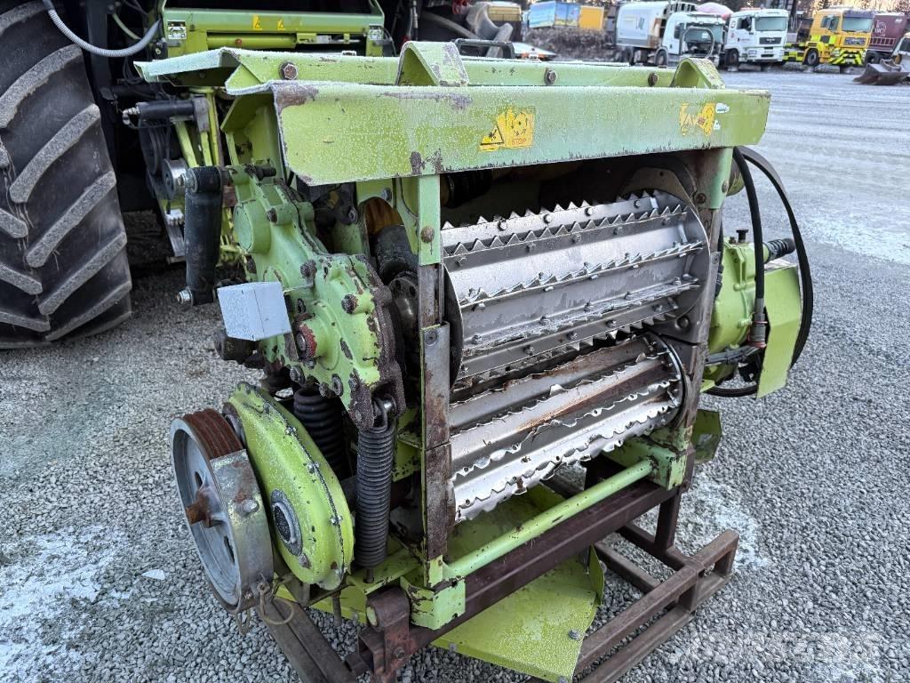 CLAAS Jaguar 850 Fälthackar