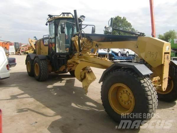 CAT 140M Väghyvlar
