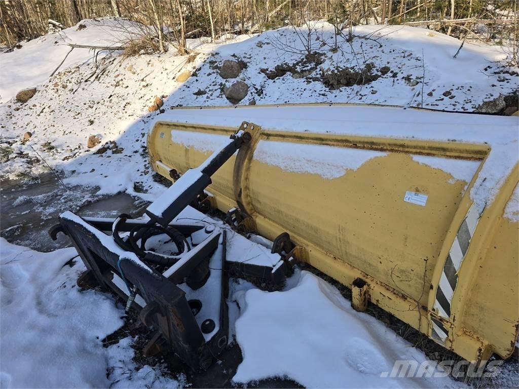 Rote 320 alueaura Snöblad och plogar