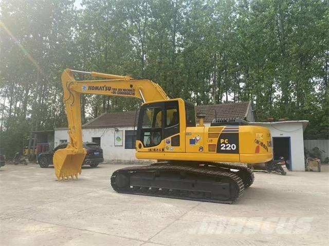 Komatsu PC 220-8 Bandgrävare
