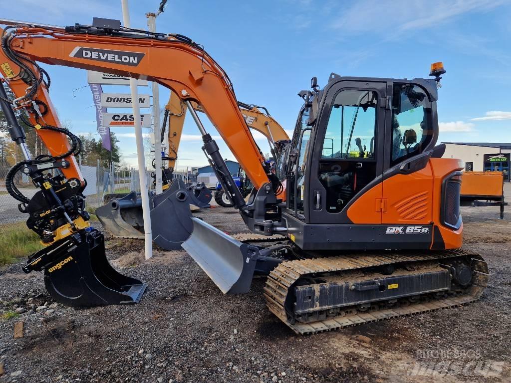 Develon DX 85 R-7 Midigrävmaskiner 7t - 12t
