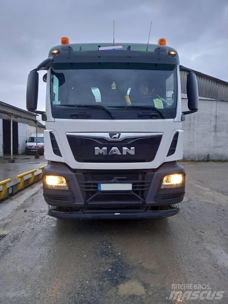MAN TGS 32.430 Cementbil
