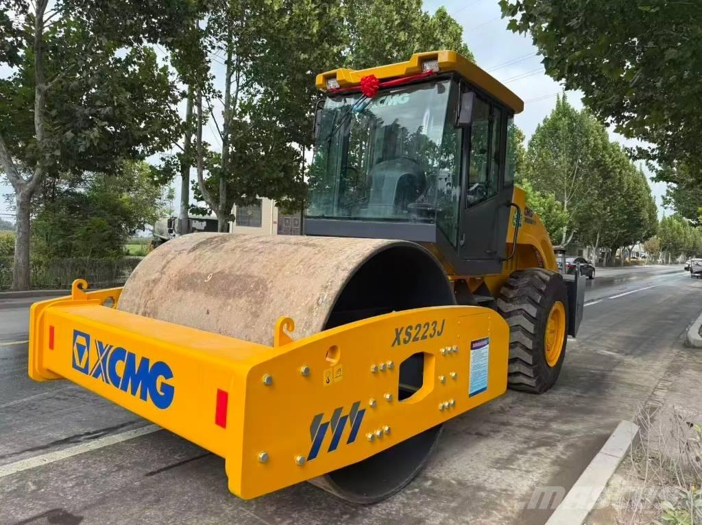 XCMG XS 223 J Envalsvältar