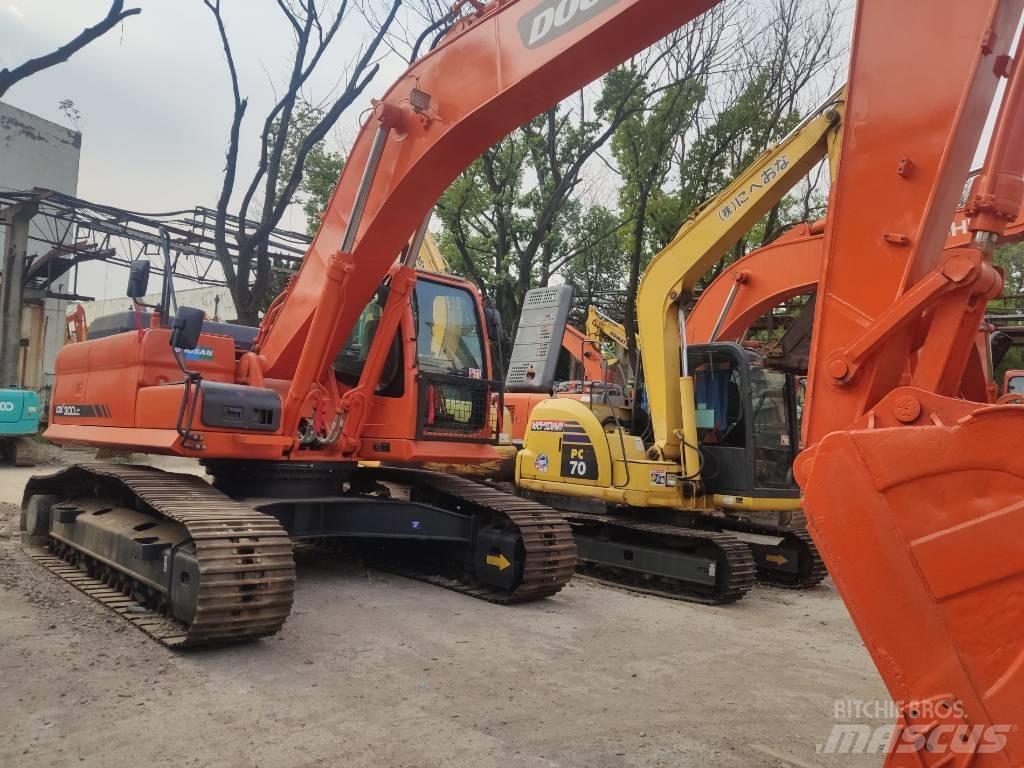 Doosan dx300 Bandgrävare