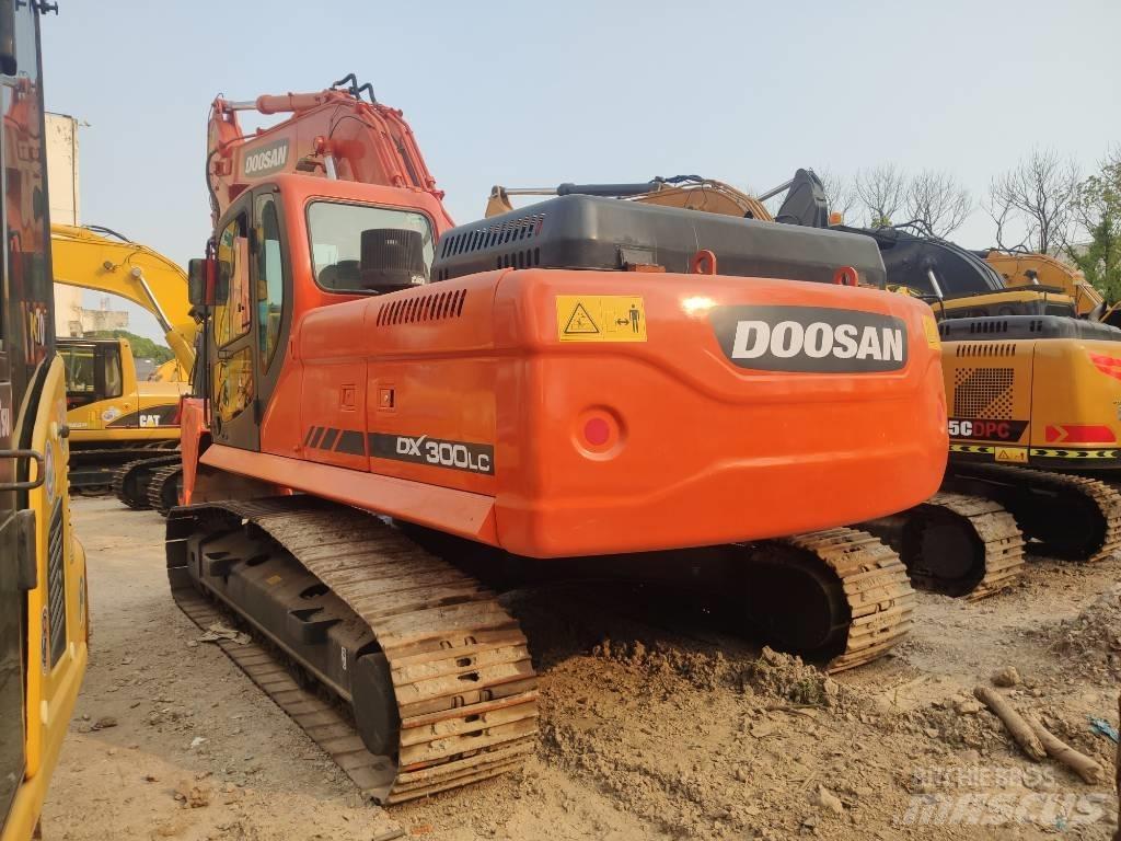 Doosan dx300 Bandgrävare