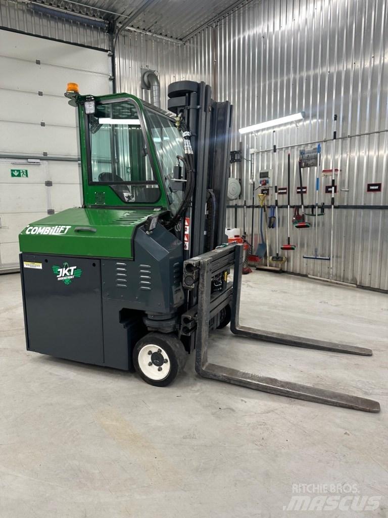 Combilift CB2500E Elmotviktstruckar