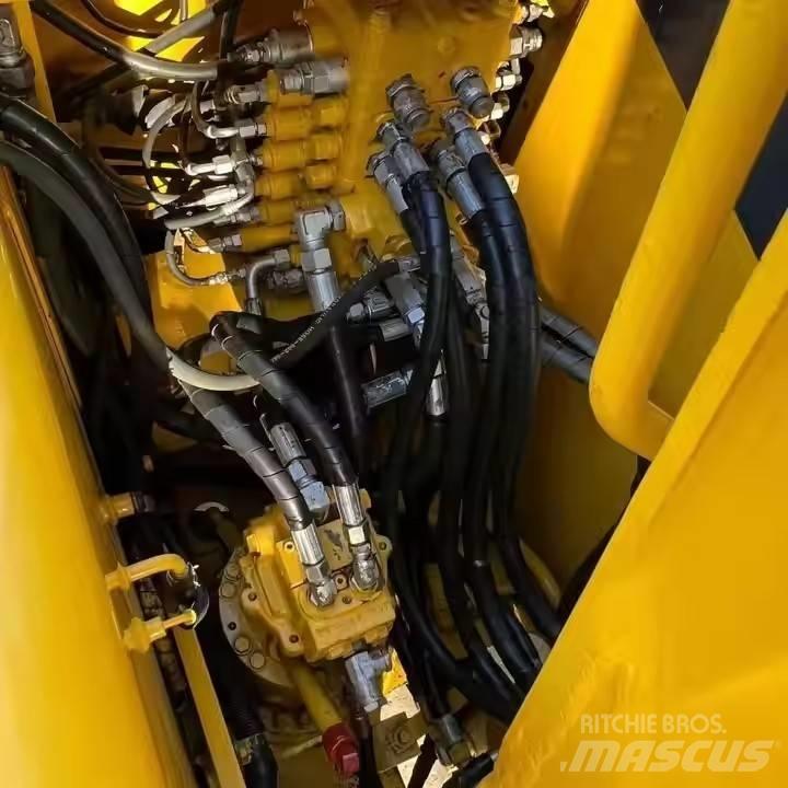 Komatsu PC130 Bandgrävare