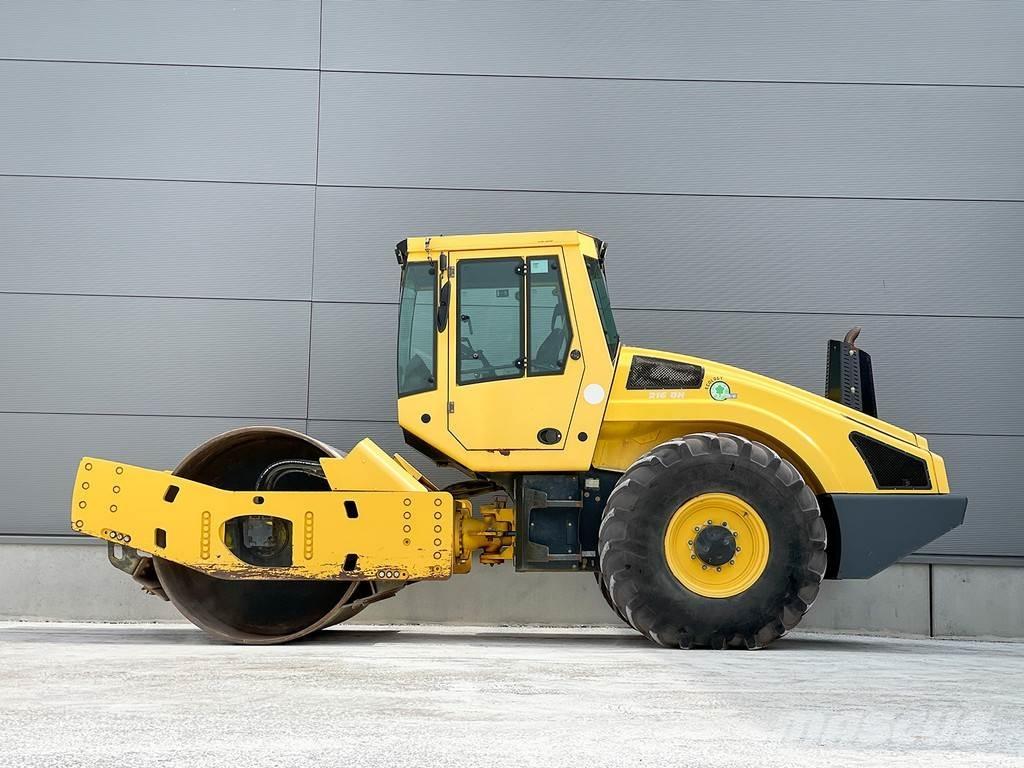 Bomag BW 216 DH-4i Envalsvältar