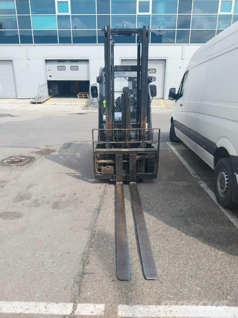 Toyota 02-8FDF25 Dieselmotviktstruckar