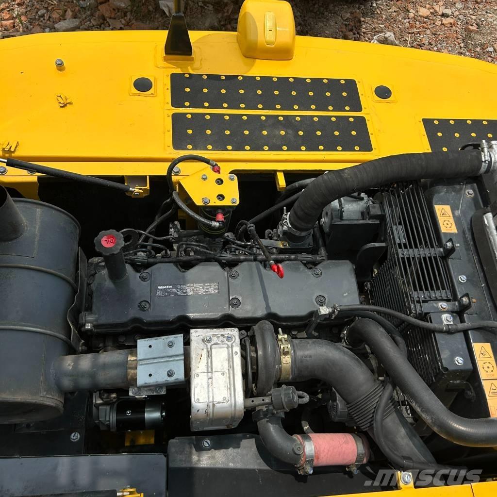 Komatsu 240-8 Bandgrävare