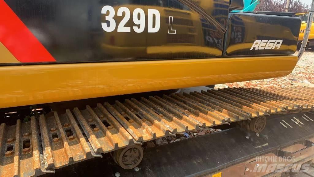 CAT 329 Bandgrävare