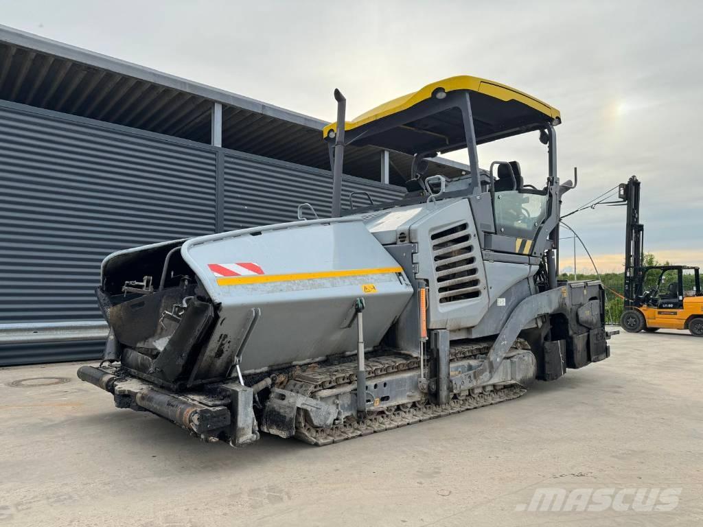 Vögele SUPER 1900-3I Asfaltsläggningsmaskiner