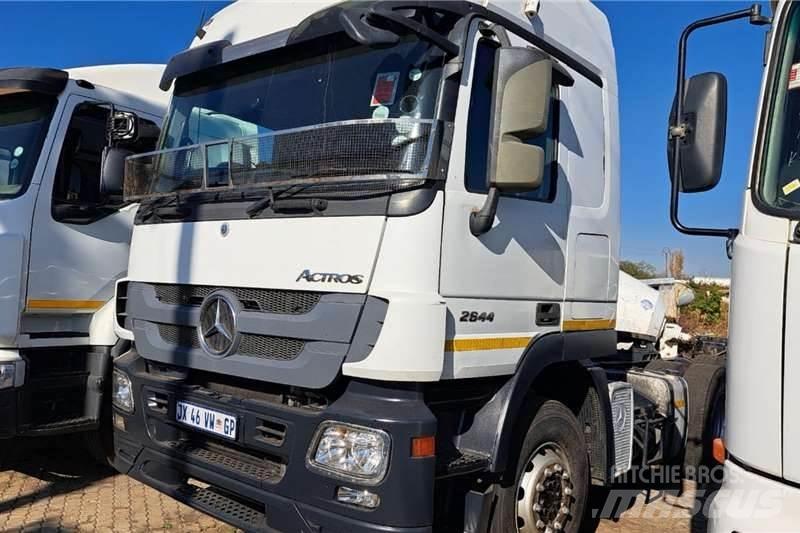 Mercedes-Benz 2644 Övriga bilar