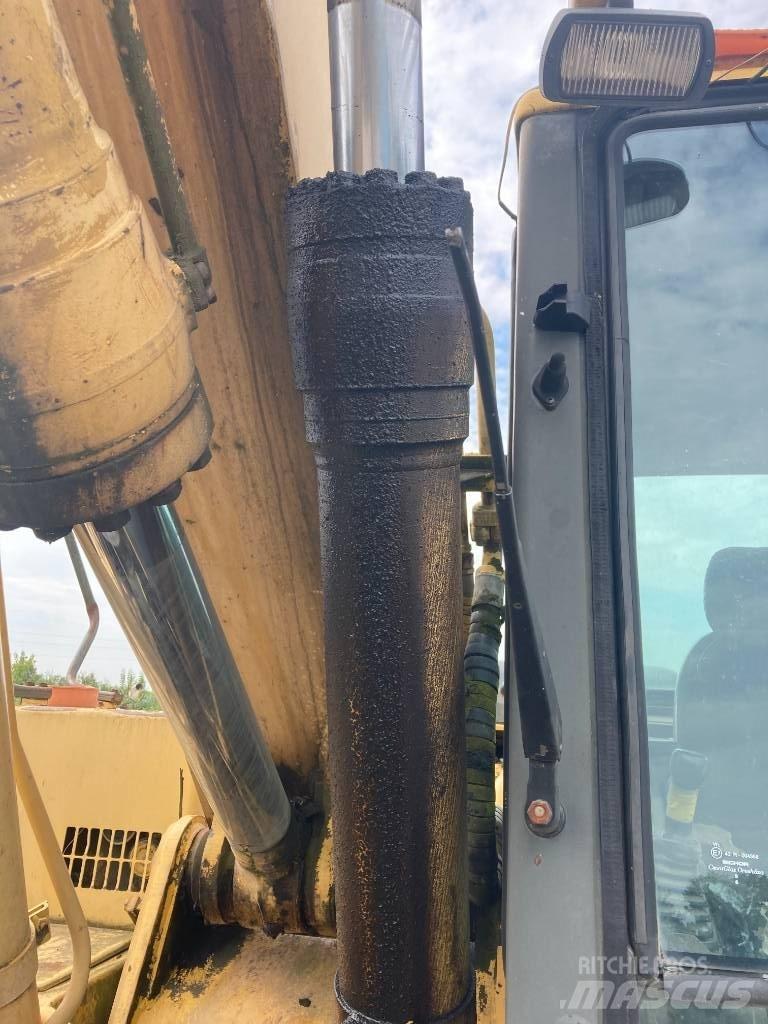 Komatsu PW 170 Hjulgrävare